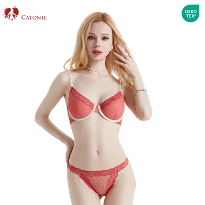 What kind of bra sets are suitable for women with small busts?